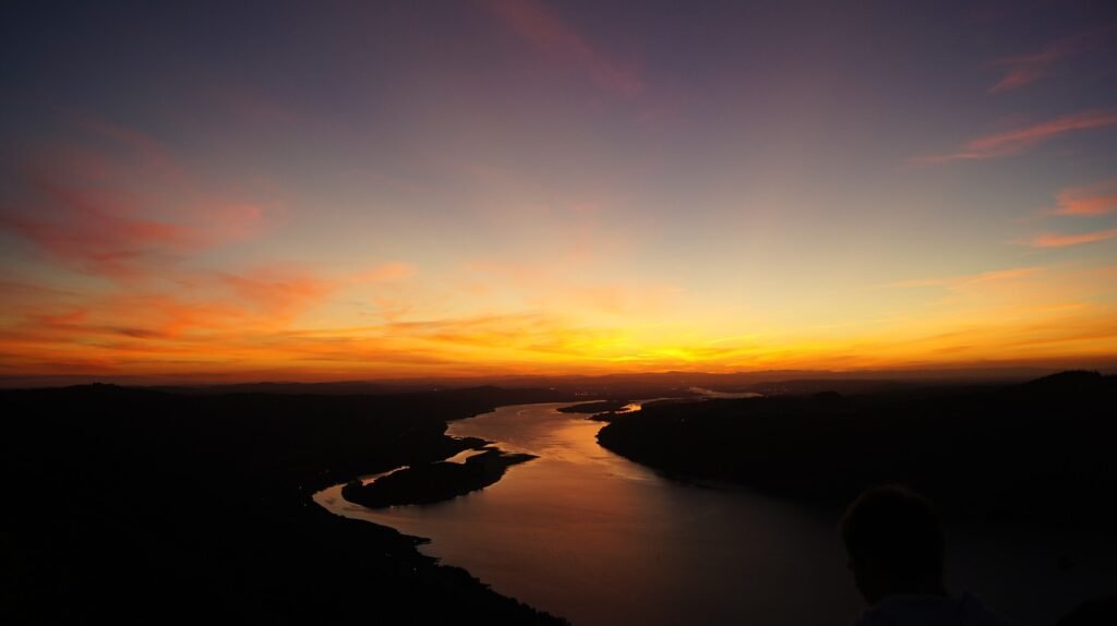 river, silhouette, sunset-123926.jpg